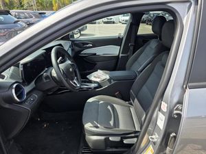 2025 Chevrolet TRAX LT 照片 3