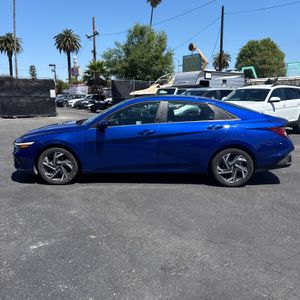 HYUNDAI ELANTRA SEL CONVENIENCE - 2