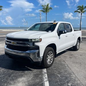 2019 Chevrolet SILVERADO 1500 LT 照片 1