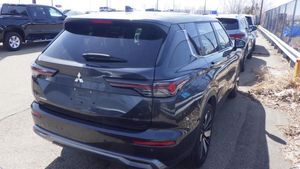 MITSUBISHI OUTLANDER SE - 2