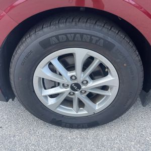 2024 KIA CARNIVAL LX 照片 10