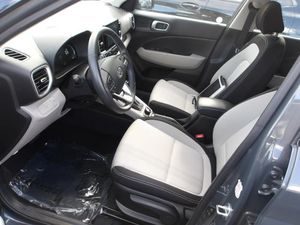 HYUNDAI VENUE SEL - 3