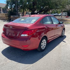 HYUNDAI ACCENT SE - 5