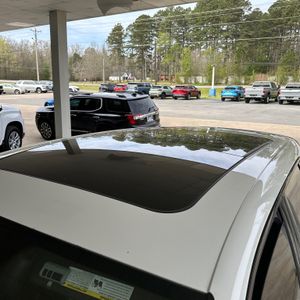 PORSCHE CAYENNE PLATINUM EDITION - 9