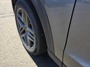 FORD EXPLORER ST-LINE - 10