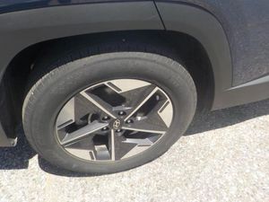 HYUNDAI TUCSON SEL - 8