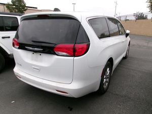 CHRYSLER VOYAGER LX - 2