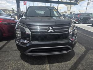 صورة 10 لـ 2025 Mitsubishi OUTLANDER