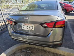 صورة 15 لـ 2025 Nissan ALTIMA SV