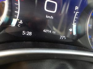 CHRYSLER PACIFICA TOURING L - 5