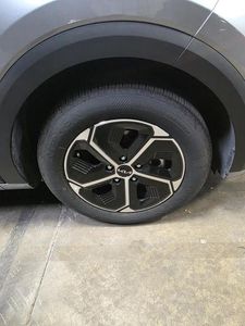 2025 KIA NIRO LX 缩略图 12
