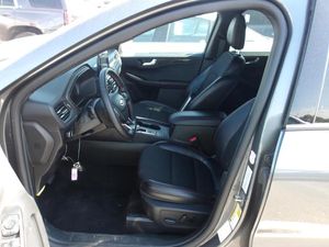 FORD ESCAPE ST-LINE - 3