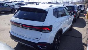 VOLKSWAGEN TAOS SE - 2