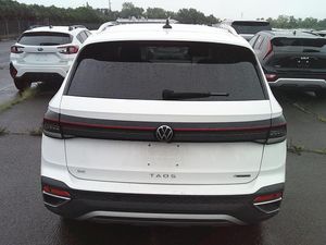 صورة 21 لـ 2025 Volkswagen TAOS SE