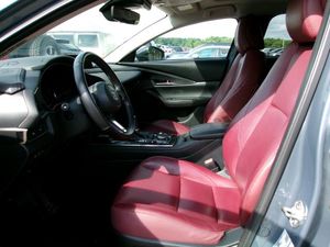 صورة 3 لـ 2025 Mazda CX-30 2.5 S CARBON EDITION