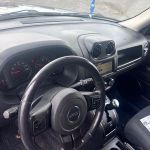 2012 JEEP PATRIOT LATITUDE — миниатюра 20