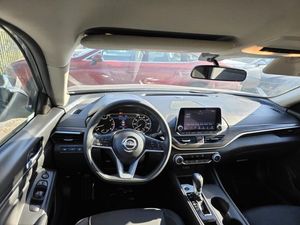 صورة 4 لـ 2025 Nissan ALTIMA SV