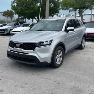 2021 KIA SORENTO LX photo 1