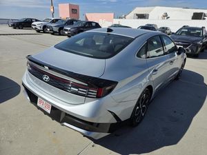 HYUNDAI SONATA SEL - 2