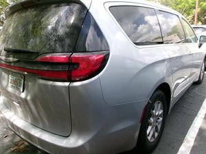 CHRYSLER PACIFICA TOURING L - 2