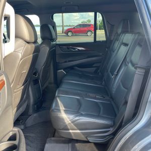 صورة 26 لـ 2019 Cadillac ESCALADE STANDARD