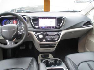 صورة 4 لـ 2023 Chrysler PACIFICA TOURING L
