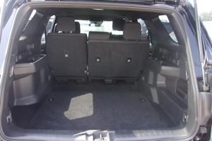 2025 Toyota 4RUNNER SR5 照片 6