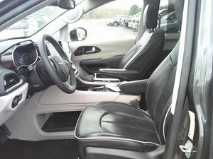 CHRYSLER PACIFICA LIMITED - 3