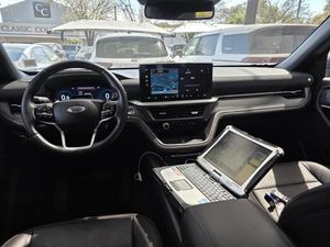 FORD EXPLORER PLATINUM - 4