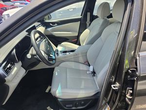 2025 Genesis G70 2.5T — фото 3