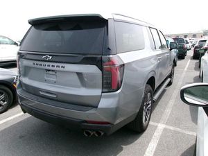 CHEVROLET SUBURBAN Z71 - 2