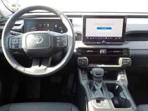 صورة 4 لـ 2026 Toyota RAV4 XLE