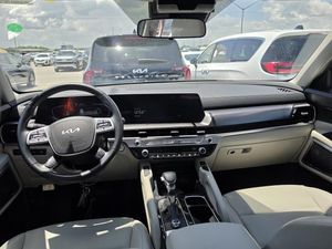 صورة 4 لـ 2025 KIA TELLURIDE S