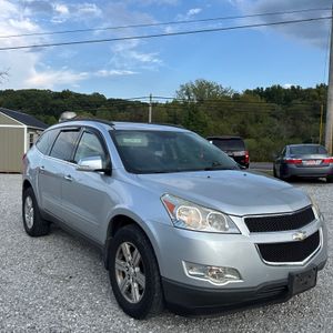 2011 Chevrolet TRAVERSE LT photo 7