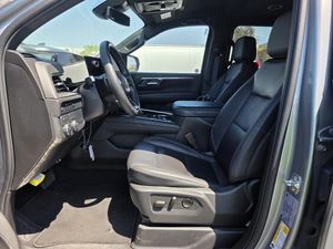 CHEVROLET SUBURBAN Z71 - 3