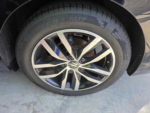 VOLKSWAGEN JETTA SE - 9