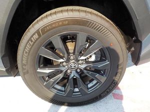 صورة مصغرة 15 لـ 2026 Toyota RAV4 XLE