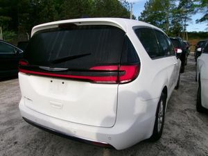 CHRYSLER PACIFICA TOURING L - 2