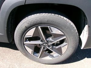 صورة 11 لـ 2025 Hyundai TUCSON SEL