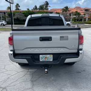 Toyota Tacoma TRD Sport - 4