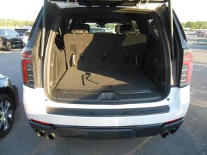 CHEVROLET SUBURBAN Z71 - 6