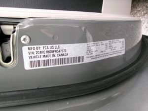 CHRYSLER PACIFICA TOURING L - 7