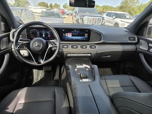 MERCEDES-BENZ GLS - 4