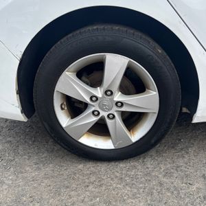 2013 Hyundai ELANTRA GLS — миниатюра 12