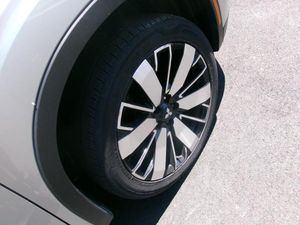 2025 Mitsubishi OUTLANDER SE — фото 9