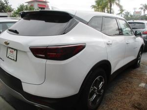 2025 Chevrolet BLAZER LT photo 2