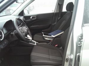 HYUNDAI VENUE SE - 3