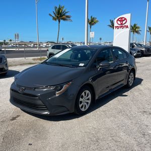 Toyota Corolla LE - 1