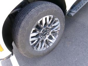 CHEVROLET SUBURBAN Z71 - 9