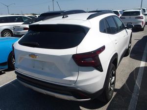 CHEVROLET TRAX LT - 2